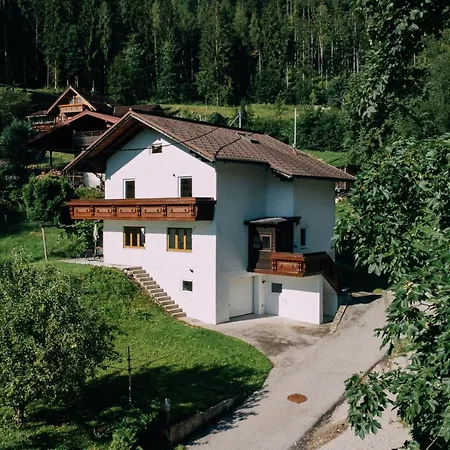 Bacherlhaus Apartment *